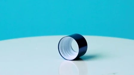 2021 新デザインの異なるサイズとカラフルな白いネジリードディフューザーボトル穴付きアルミニウムプラスチックキャップ
